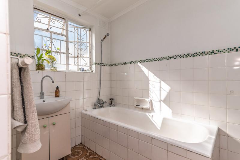3 Bedroom Property for Sale in Woodstock Western Cape